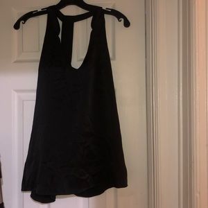 Elizabeth and James Top